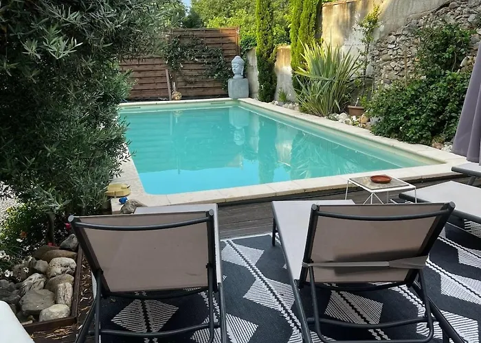 Semesterbostad Magnifique Mas Avec Piscine Proche D Anduze Les Tavernes